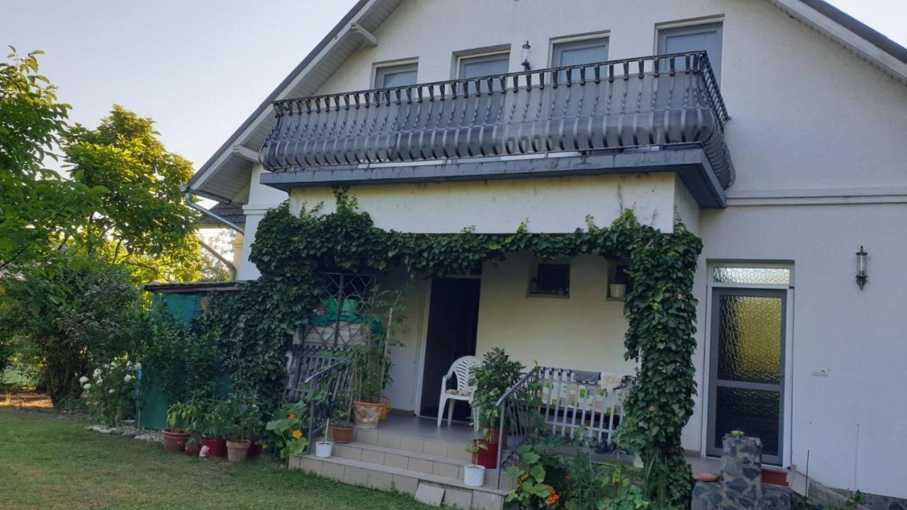 Ilona Apartmanok Balatonboglár Exteriér fotografie