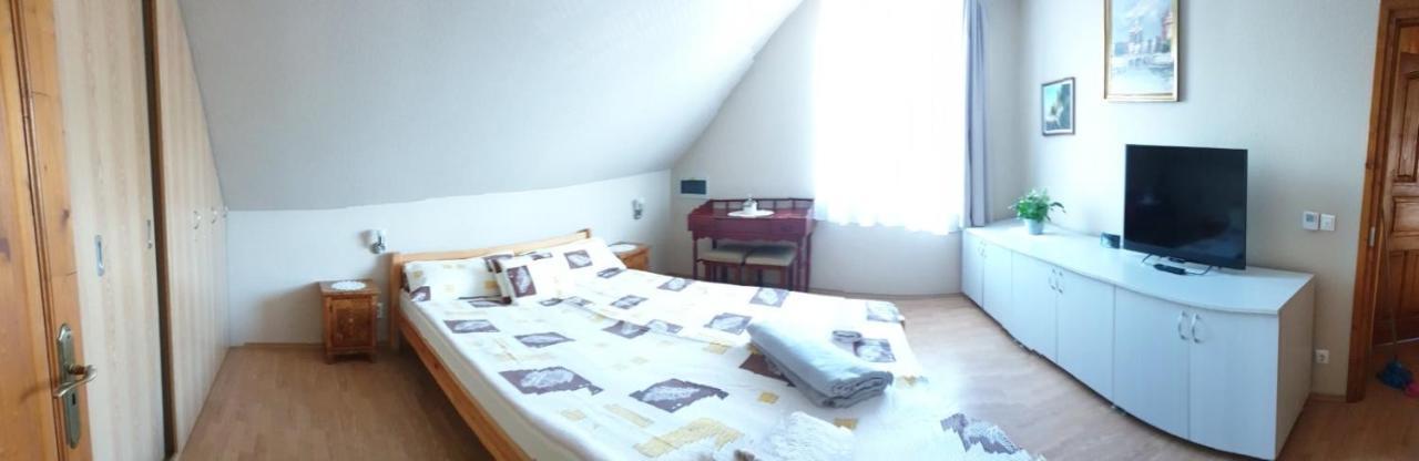 Ilona Apartmanok Balatonboglár Exteriér fotografie